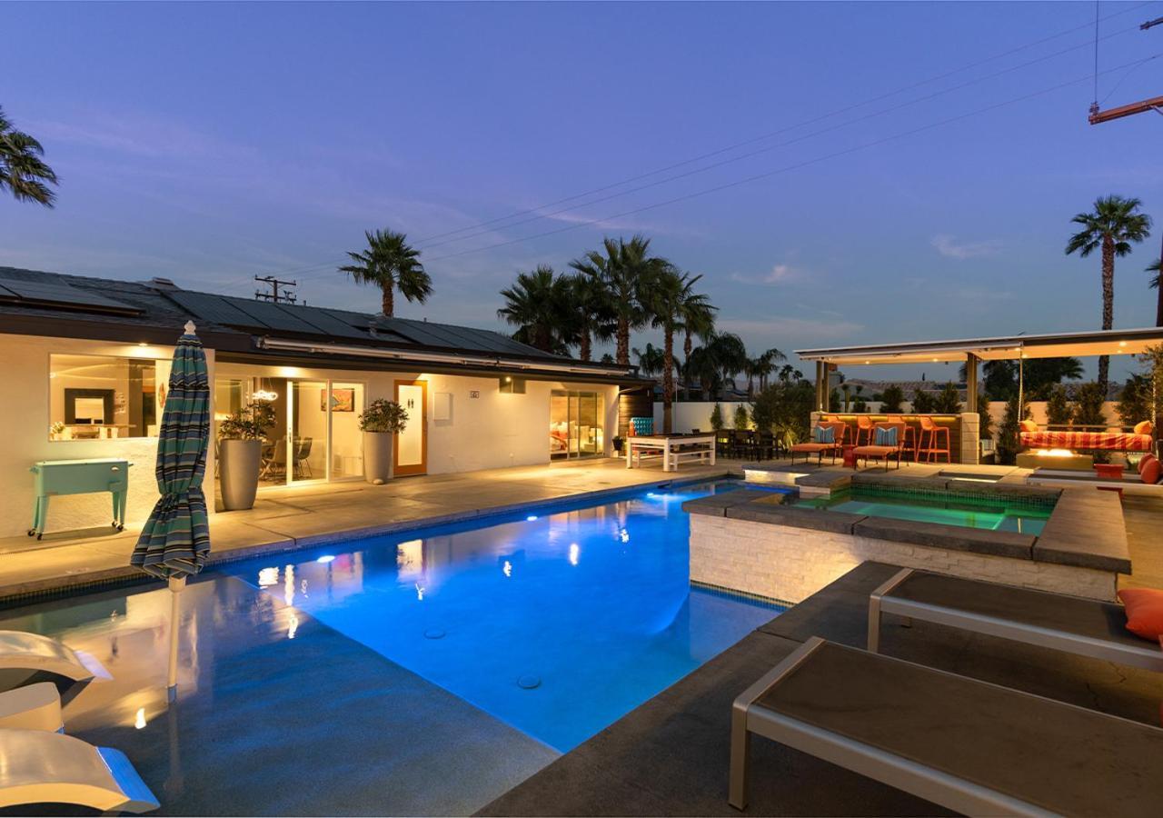 Luxury Desert Oasis Villa Palm Springs Exterior photo