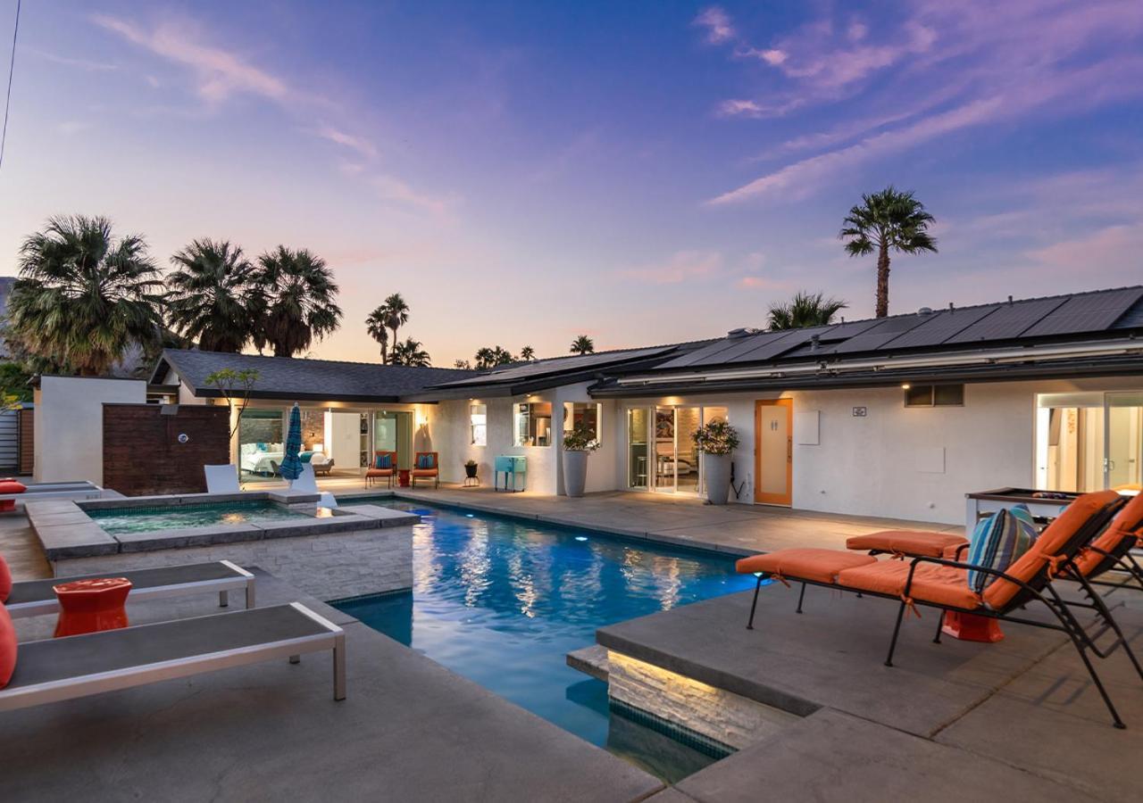 Luxury Desert Oasis Villa Palm Springs Exterior photo